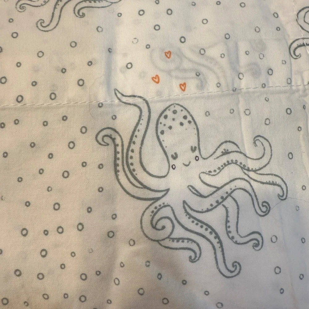 Crate & Barrel Land of Nod Octopus Aquatic Life toddler sheet set